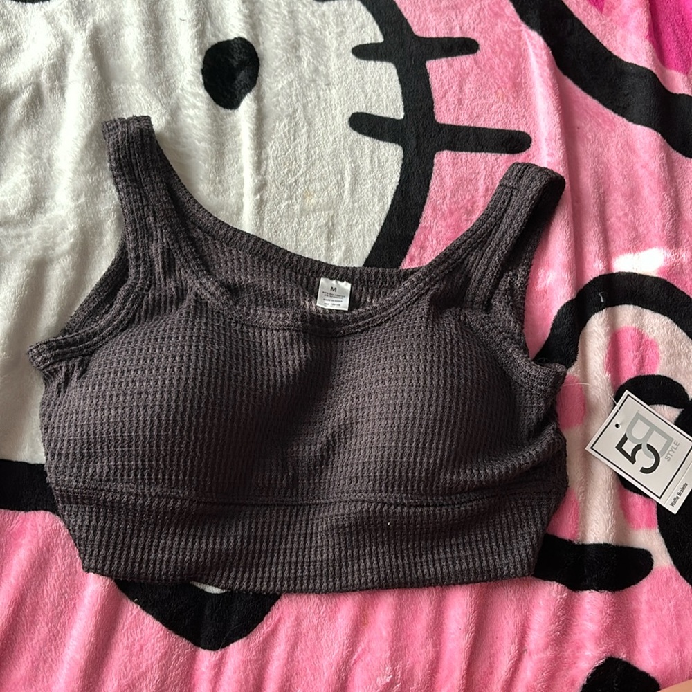 Size is a Medium. Color is dark gray.